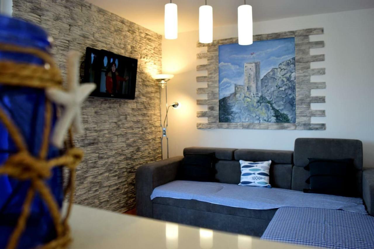 Newly Renovated Apartment "Marin" In The Center! Omiš Extérieur photo