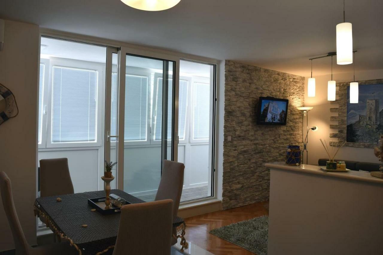 Newly Renovated Apartment "Marin" In The Center! Omiš Extérieur photo