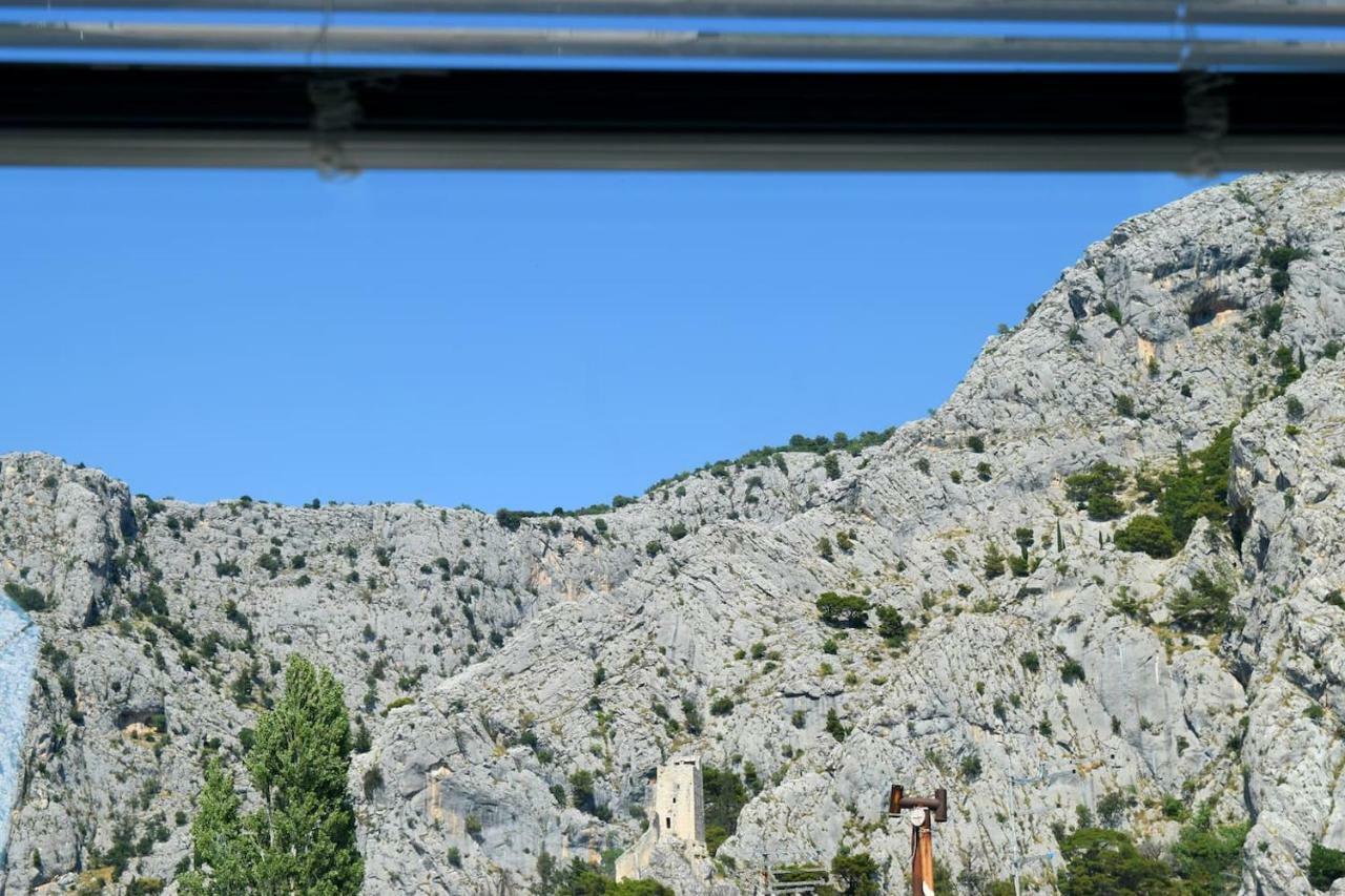 Newly Renovated Apartment "Marin" In The Center! Omiš Extérieur photo