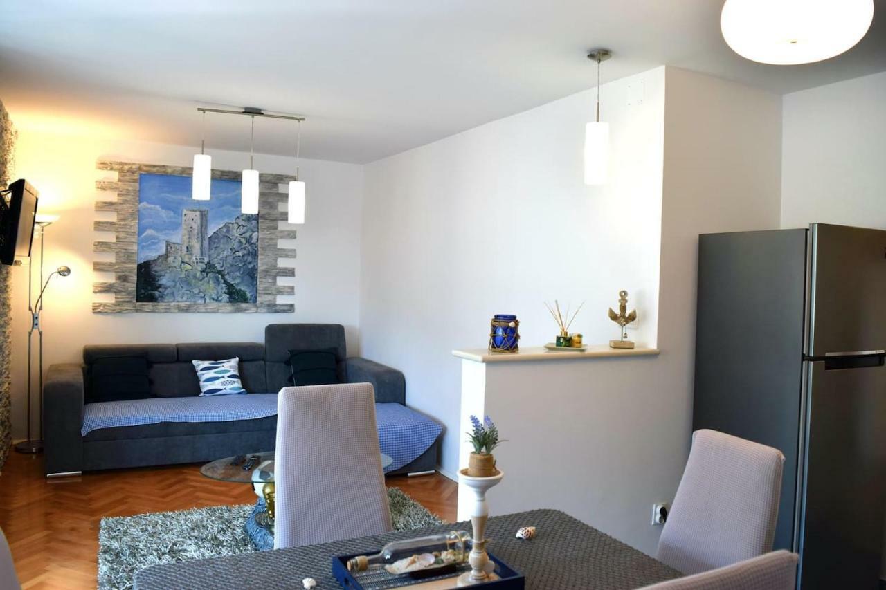 Newly Renovated Apartment "Marin" In The Center! Omiš Extérieur photo