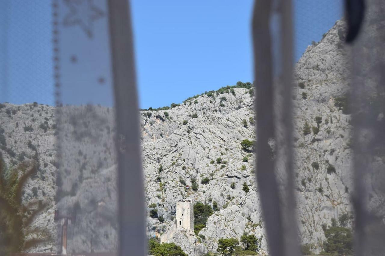 Newly Renovated Apartment "Marin" In The Center! Omiš Extérieur photo