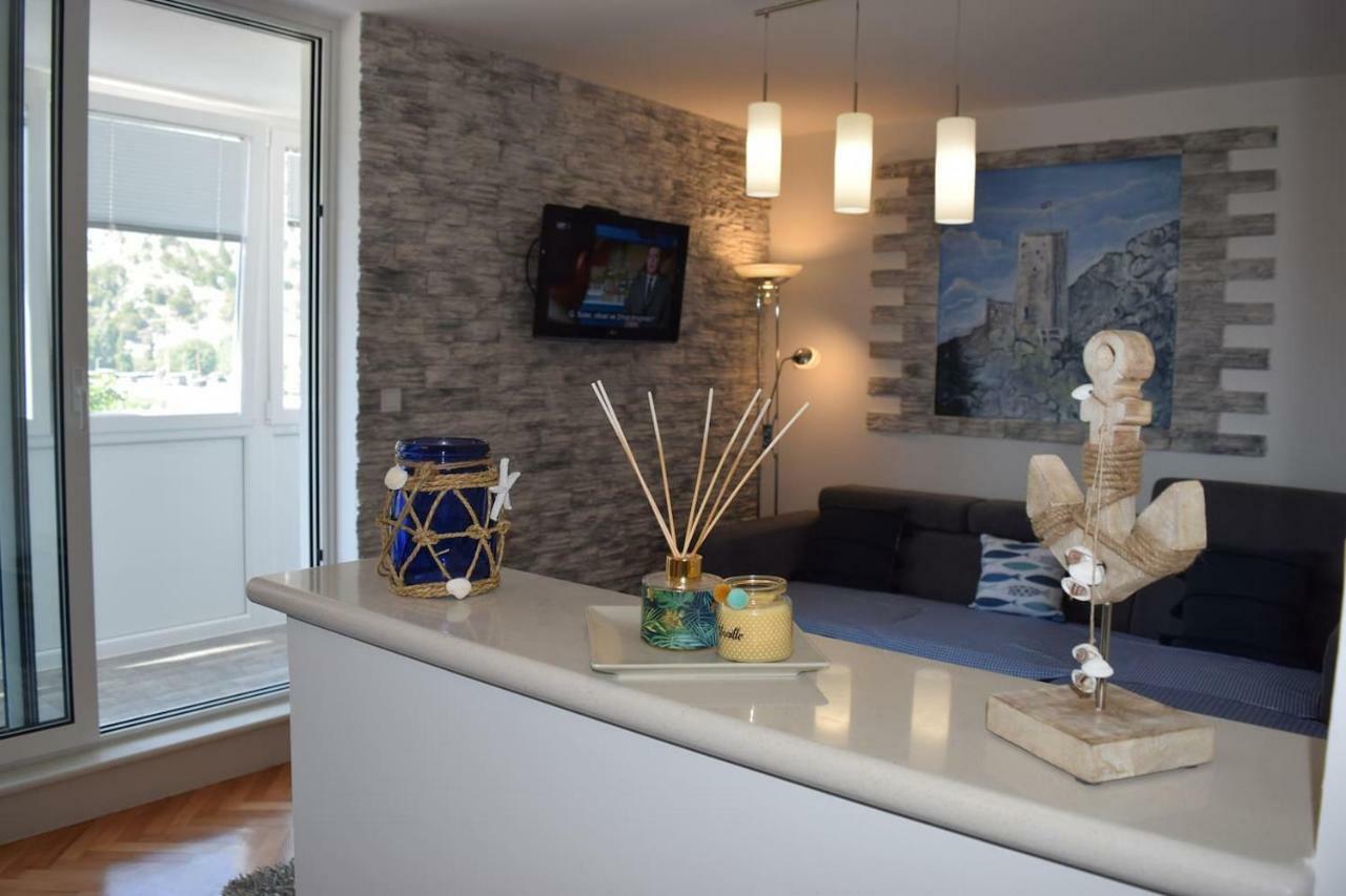 Newly Renovated Apartment "Marin" In The Center! Omiš Extérieur photo