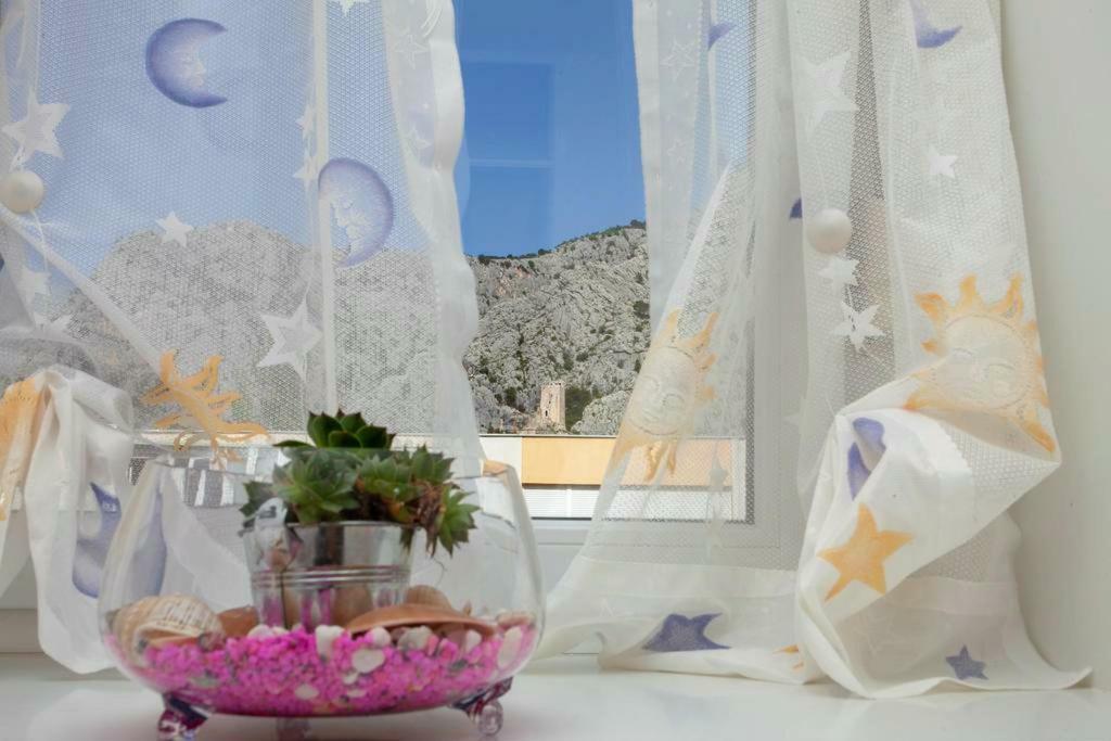 Newly Renovated Apartment "Marin" In The Center! Omiš Extérieur photo