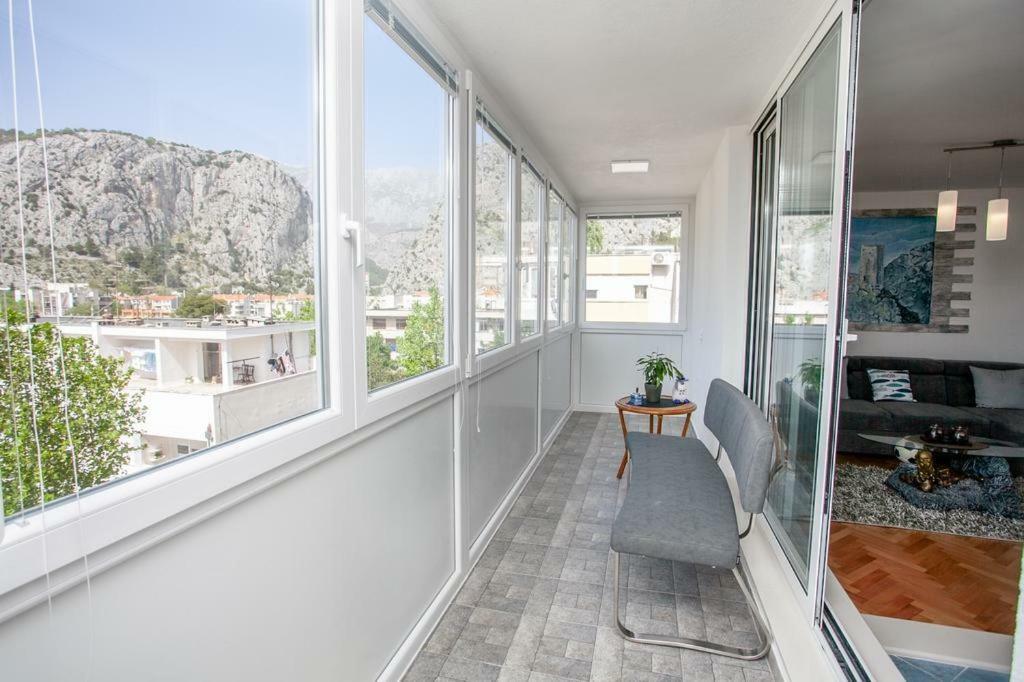 Newly Renovated Apartment "Marin" In The Center! Omiš Extérieur photo