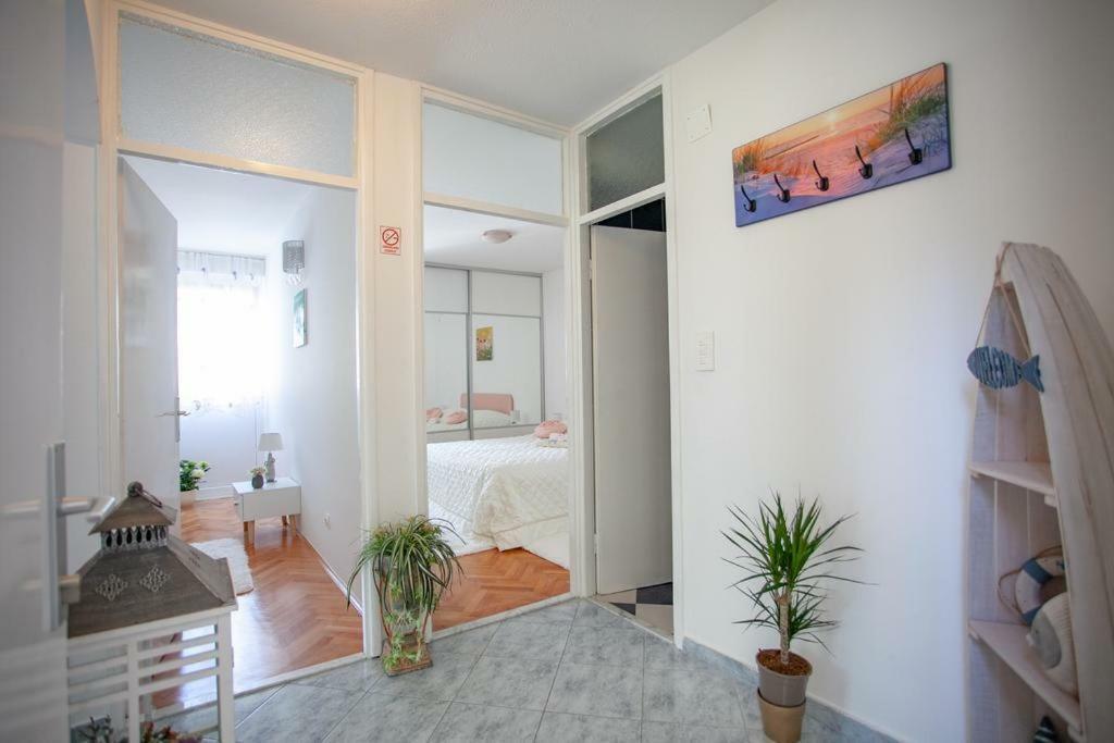 Newly Renovated Apartment "Marin" In The Center! Omiš Extérieur photo